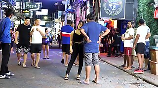 Pattaya Ambling Gata Nattliv 2019 (Thai Tjejer)